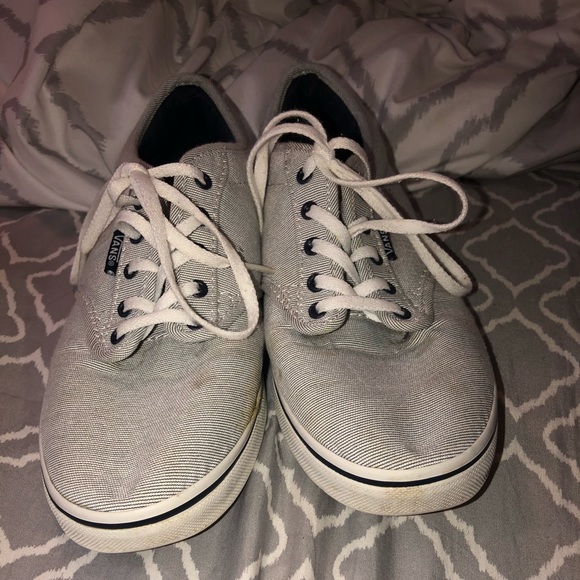 Vans - Picture 2 of 7